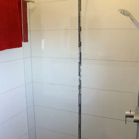 Zur Frankenhoehe Apartamento *