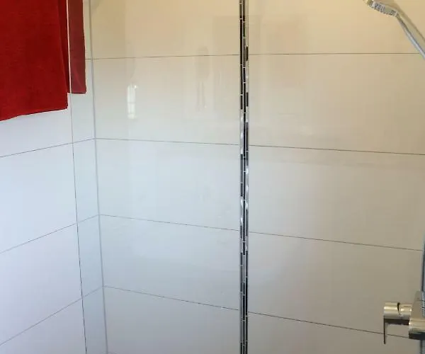 Zur Frankenhoehe Apartman *